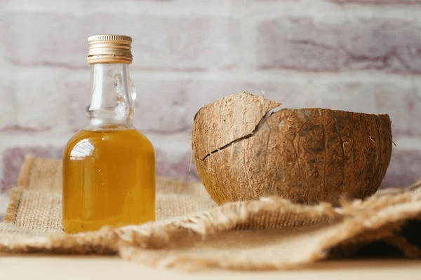 benefits of coconut oil on hair